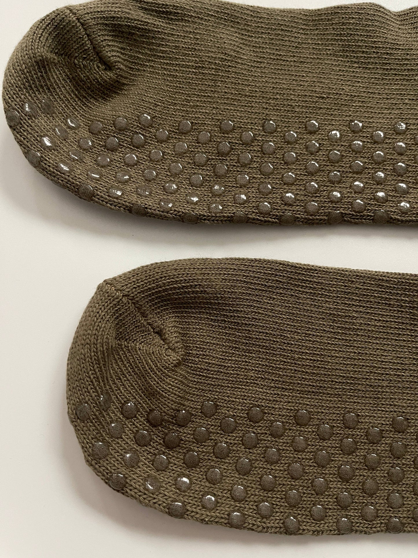 Slouchy grip socks - Olive green
