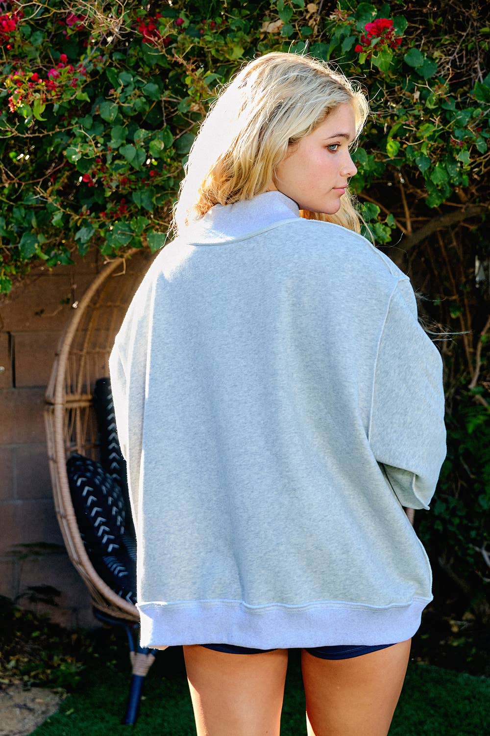 IT2594 'PILATES & YOGA' Print Reversible Mockneck Sweatshirt
