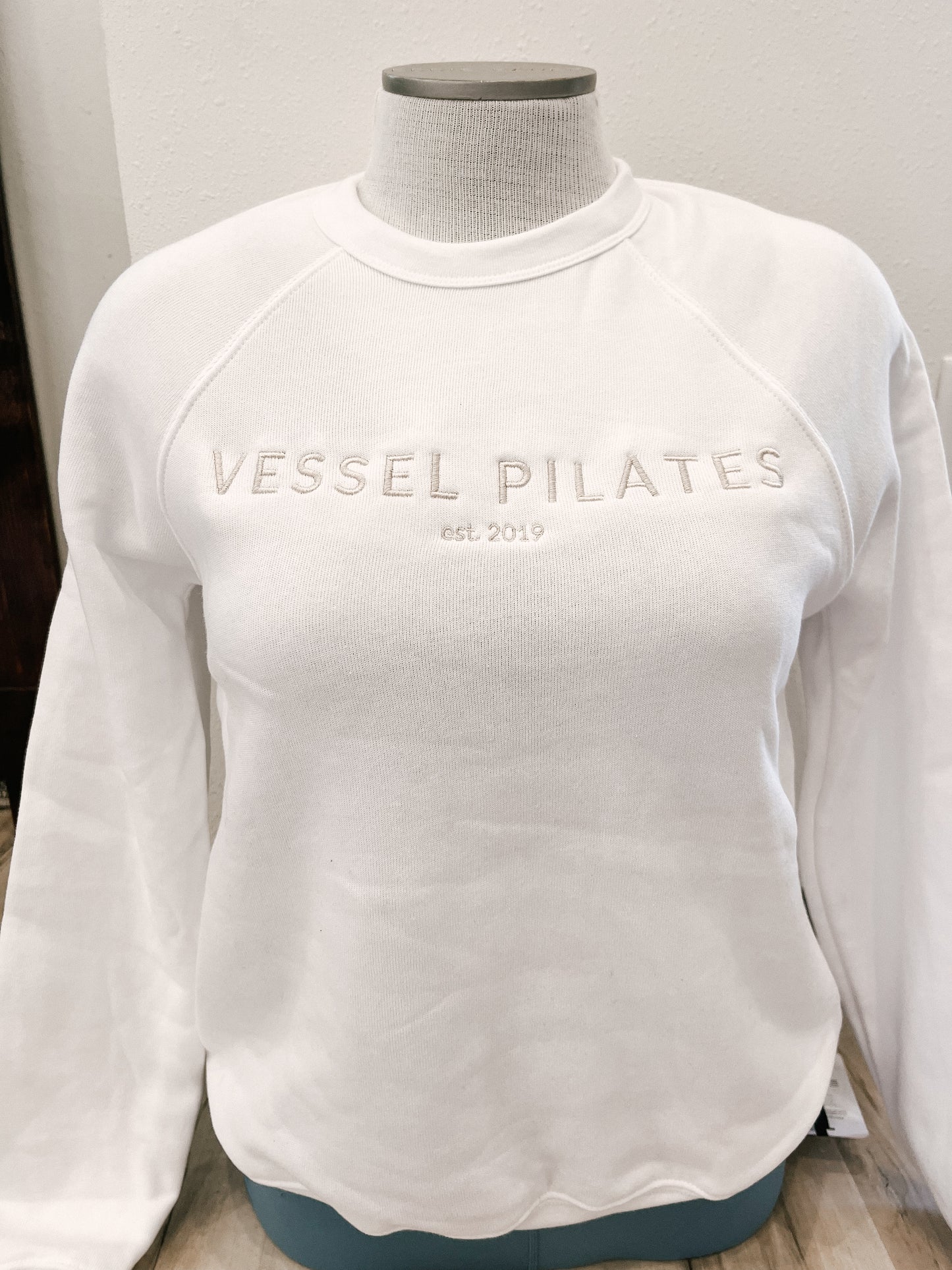 Vessel WHITE Sweatshirt Fleece Crew. Embroidered