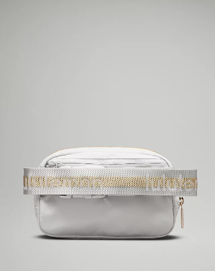 Everywhere Belt Bag (Vapor/Gold/White)